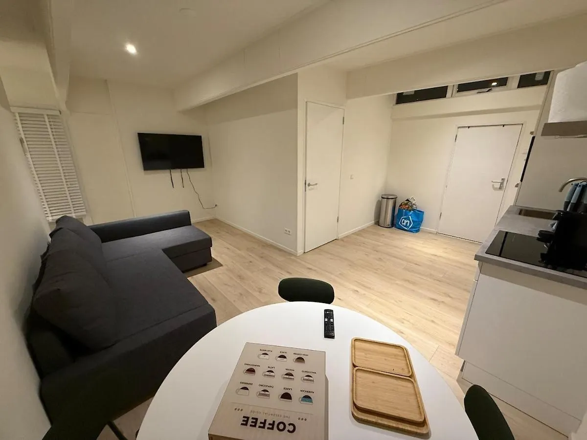 Apartment In Aalsmeer 6P 20' Amsterdam Netherlands