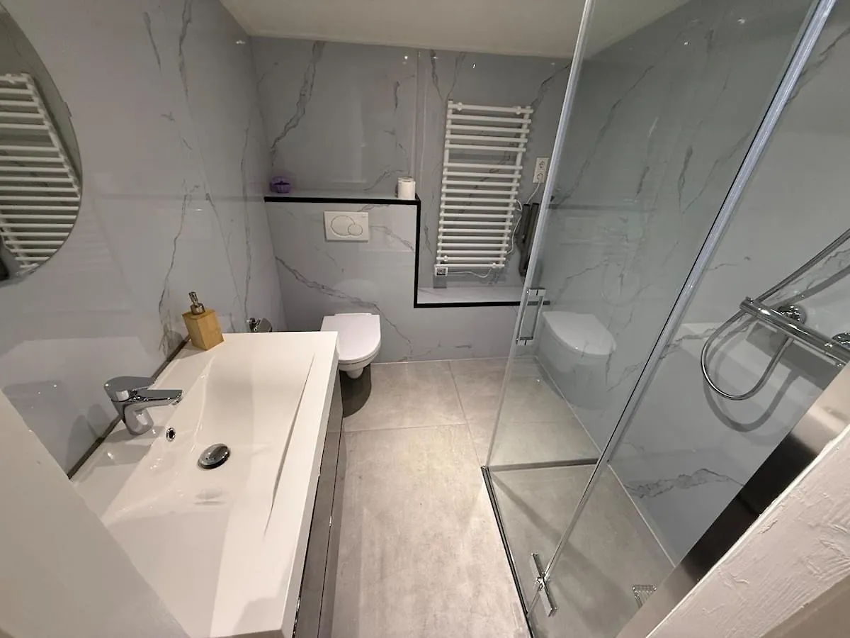 Apartment In Aalsmeer 6P 20' Amsterdam Netherlands