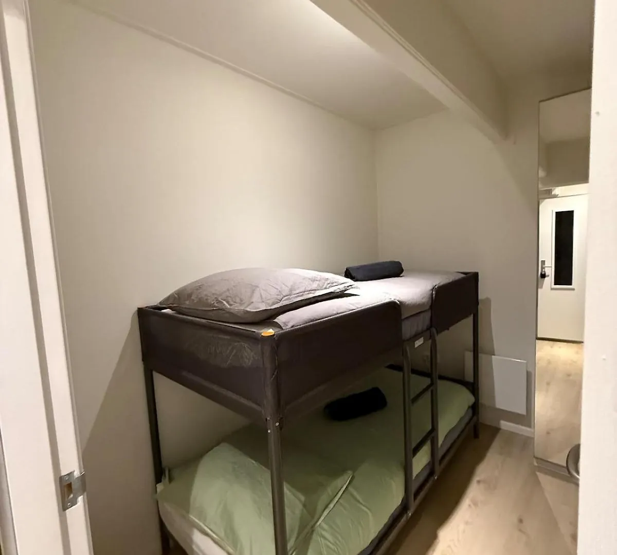 Apartment In Aalsmeer 6P 20' Amsterdam